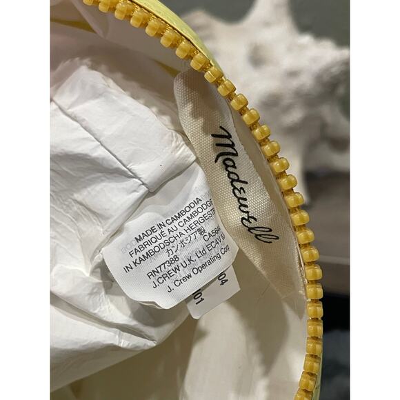 Madewell Beach Wristlet - Water & Sand Resistant - Cute! - Picture 3 of 3